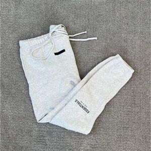 ESSENTIALS Sweatpants Size XS